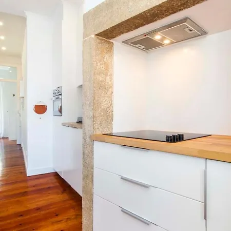 Central Apartment 2 Bedroom With Fast Internet * Lisboa