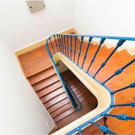 Central Apartment 2 Bedroom With Fast Internet Lissabon