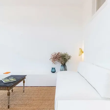 Central Apartment 2 Bedroom With Fast Internet * Lisboa