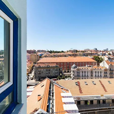 Central Apartment 2 Bedroom With Fast Internet * Лиссабон